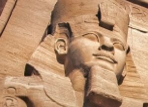 【エジプト】重さ10トンのラムセス2世像を盗もうとし逮捕