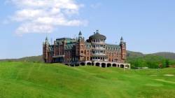 【朗報】一度は泊まりたい！北海道のお城ホテルが夢のような価格で宿泊可能