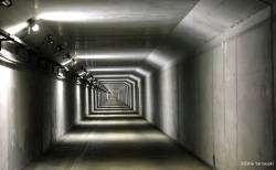 【悲報画像】中国の海底トンネル、１００年耐久なのに開通半月で水が滲み出る