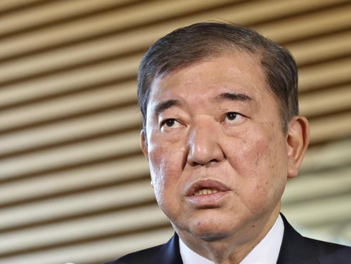石破自民党「消費税減税はやりません、低所得者支援にならないし値札の張替えすると全国の事業者に負担になるから」