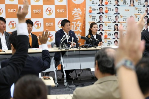 参政党が出禁にした神奈川新聞記者の仕事内容がヤバすぎると話題に　多数の被害者が被害内容をSNSで告発