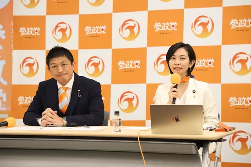 日本人ファースト参政党の支持率が爆発的に伸びている事に石破自民党　ビビり始める「これだけの支持は脅威、、、もっと移民入れなきゃ、、、」
