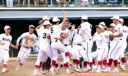 【甲子園】広陵高校・野球部による集団ホモ暴行事件「便器を舐めろ！性器を舐めろ！」広陵高校「本当です！甲子園辞退しません！」高野連「はいセーフ！」